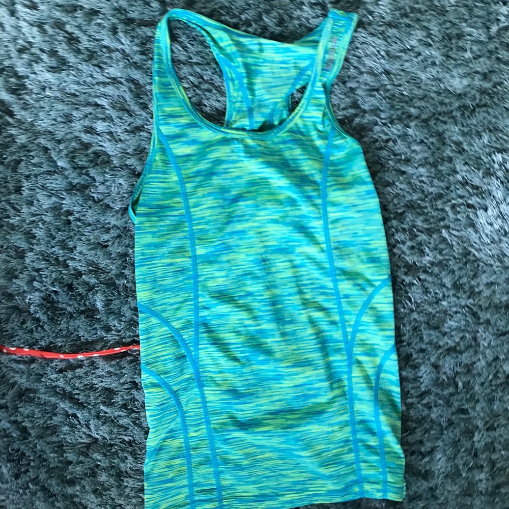 Reebok athletic top